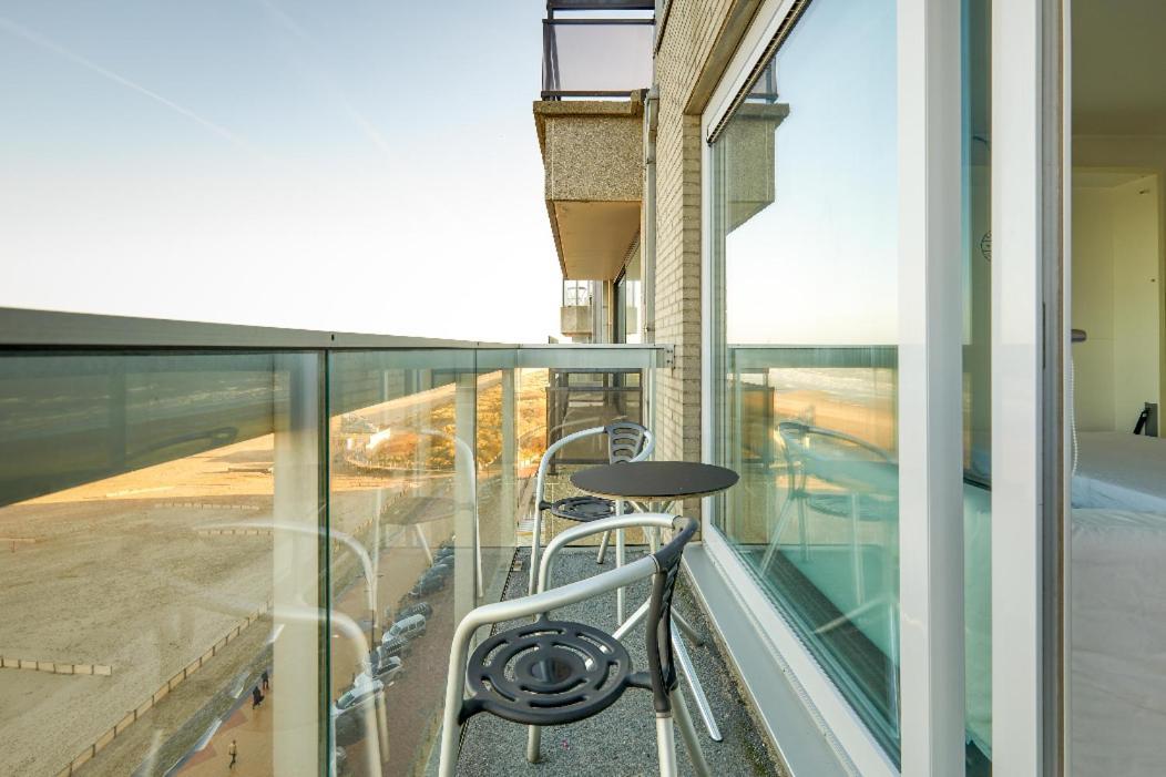Beautiful Top Floor Seaview Studio Apartment B'Berge-Bruges Blankenberge Exteriér fotografie